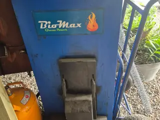 Biomax træpillefyr