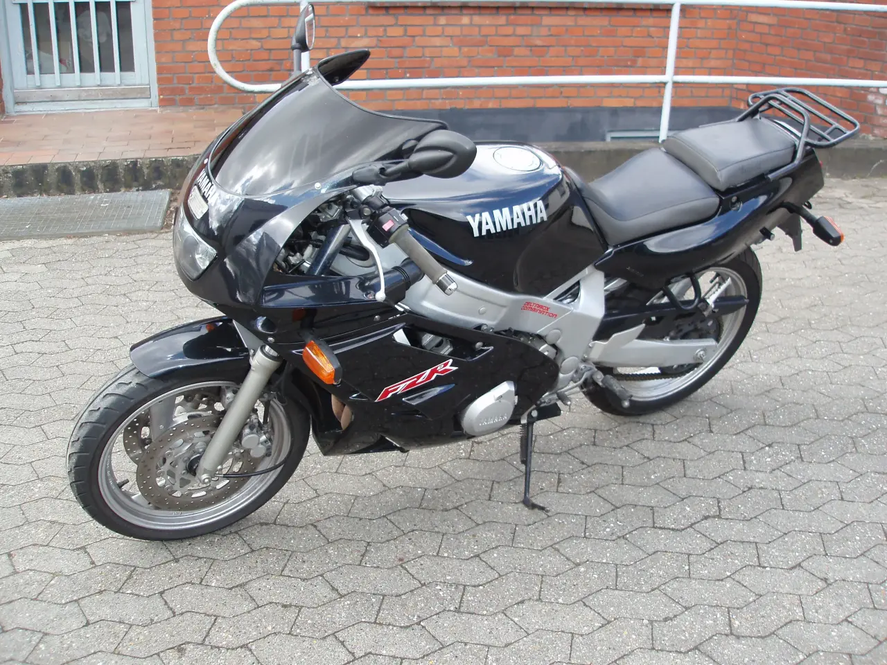 Billede 3 - Yamaha fzr 600 -