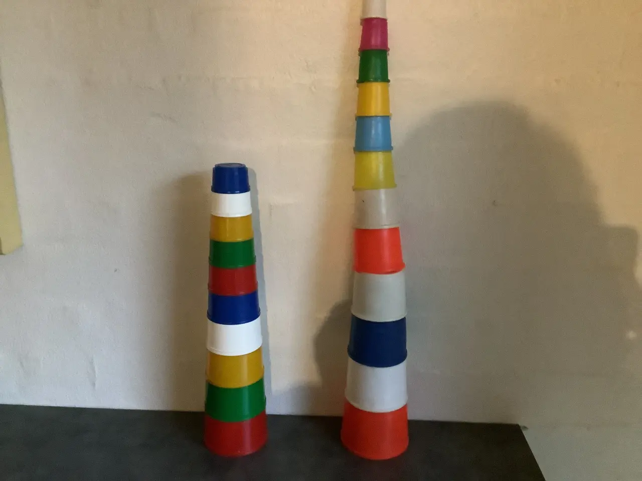 Billede 3 - Stabelkopper i plastik til børn