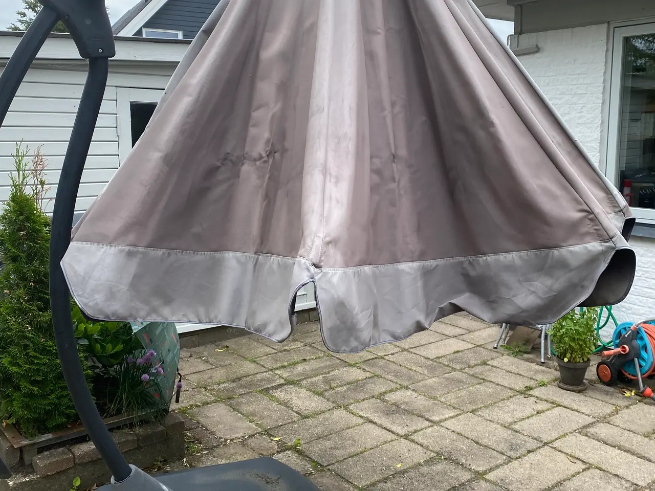 Billede 2 - Stor parasol 