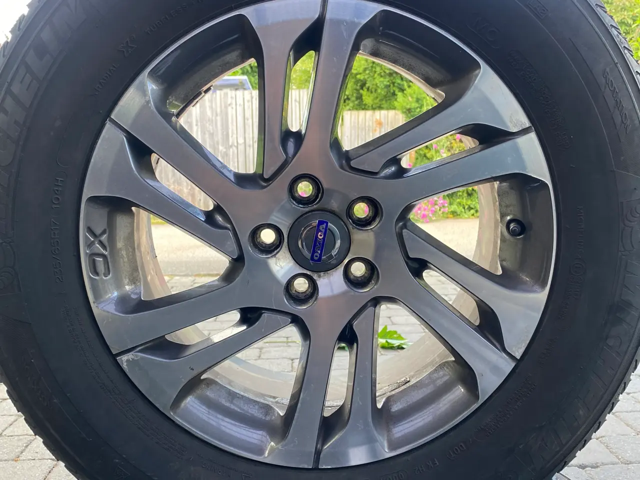 Billede 1 - Orginale Volvo hjul 17” med vinterdæk