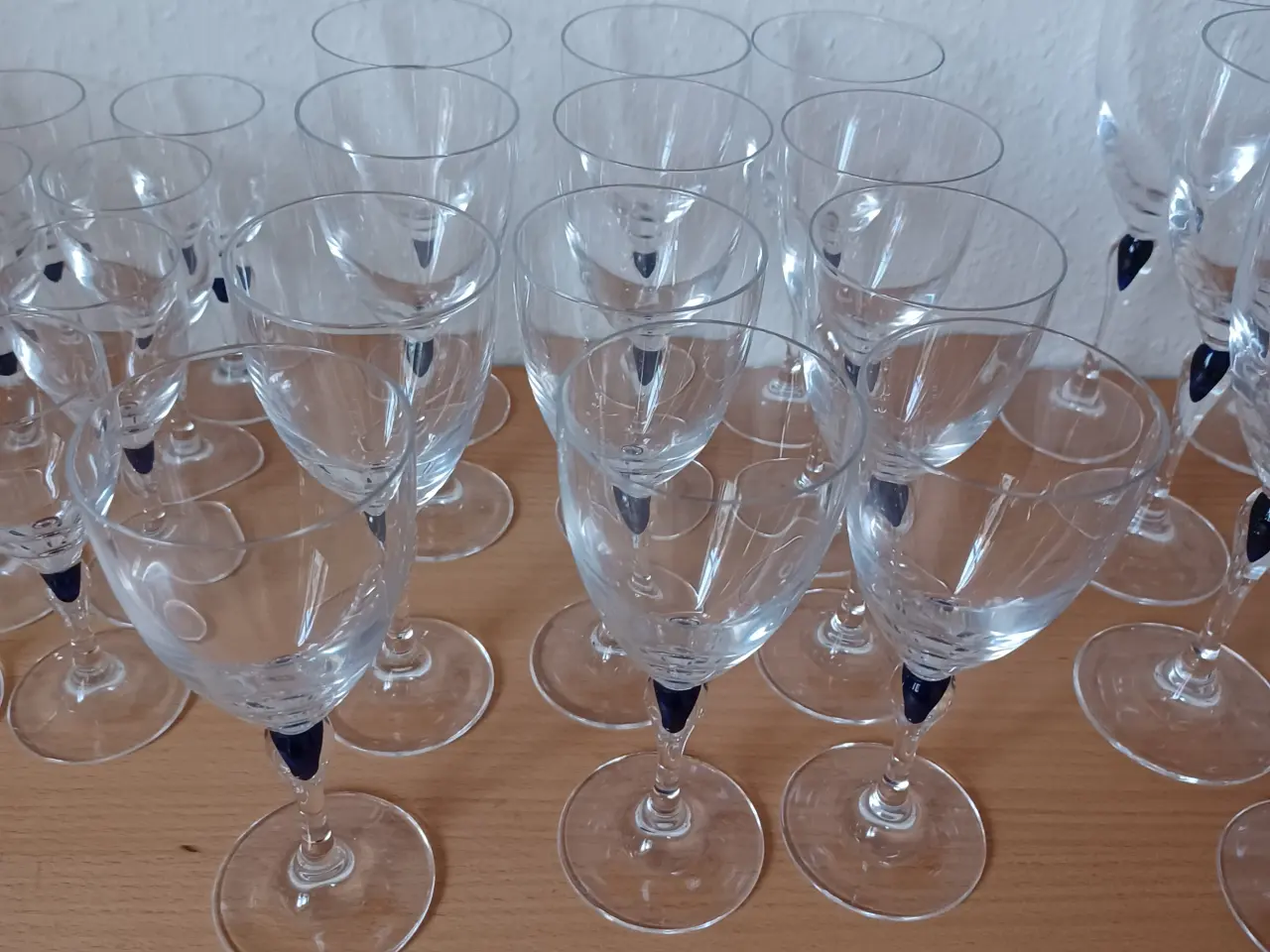 Billede 6 - 94 stk Blå Safir krystal glas