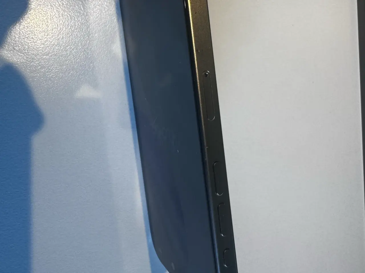 Billede 6 - iPhone 15 Pro | 256gb hukommelse | defekt bagglas