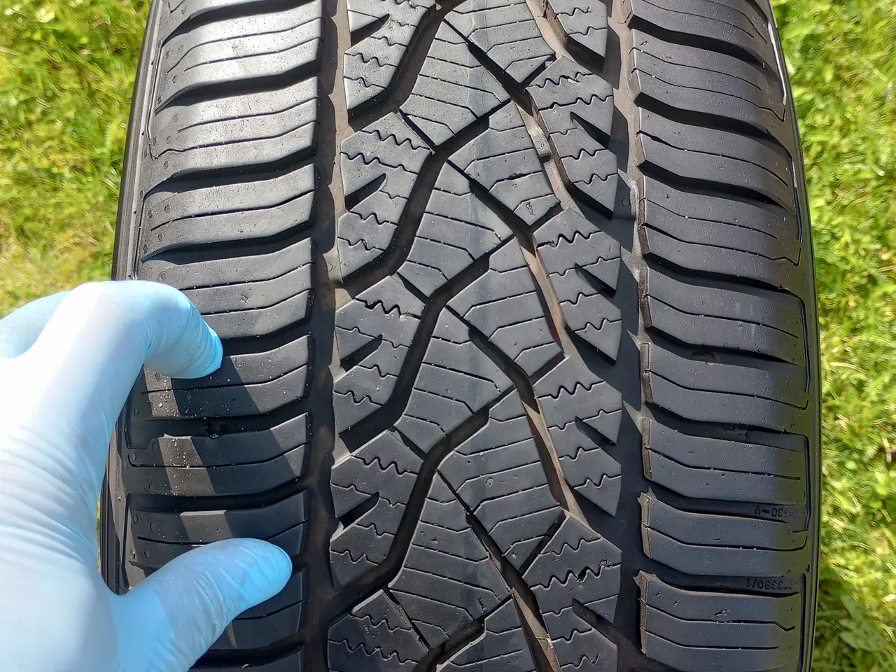 Billede 2 - Originale 17" BMW vinterhjul / vinterdæk, Tpms
