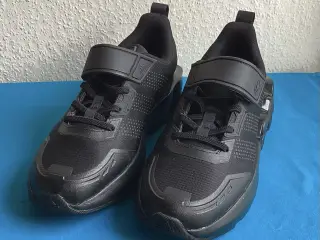 Adidas sko str. 38, StarWars Runner, ubrugt