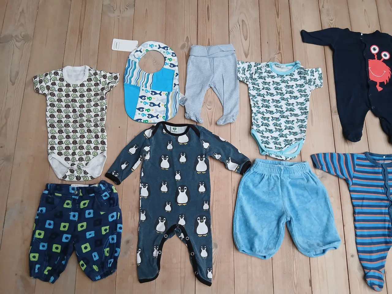 Billede 2 - STR 50, 56, 62, 68 og 74 - HELE PAKKEN 240 KR