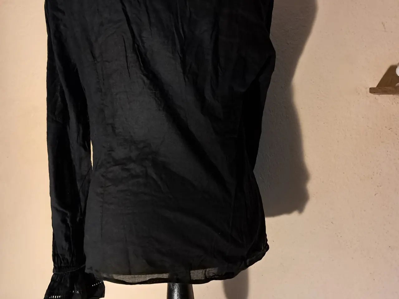 Billede 3 - OXMO str. M bluse