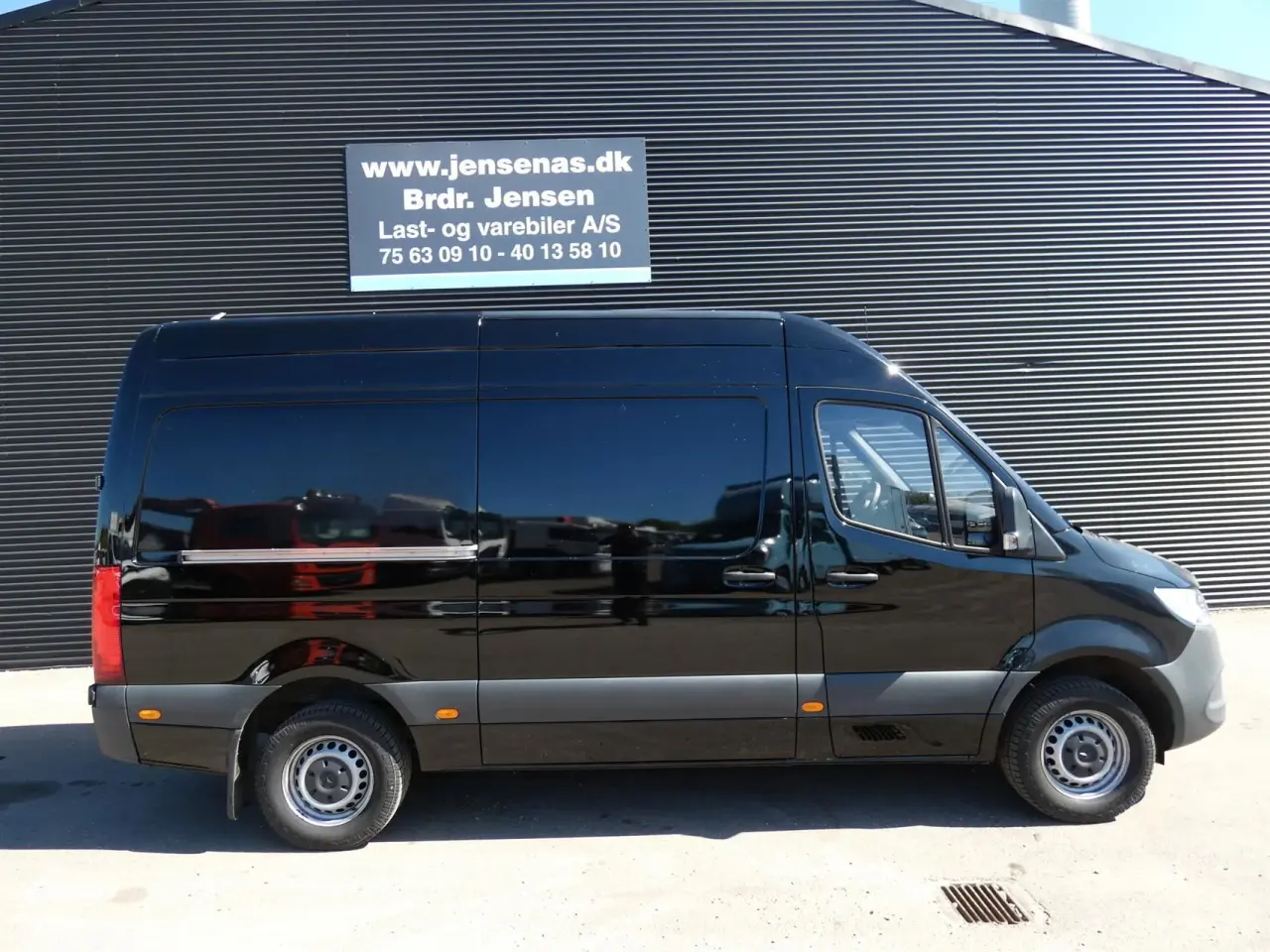 Billede 2 - Mercedes-Benz Sprinter 317 2,0 CDI A2 H2 RWD 9G-Tronic 170HK Van Aut.