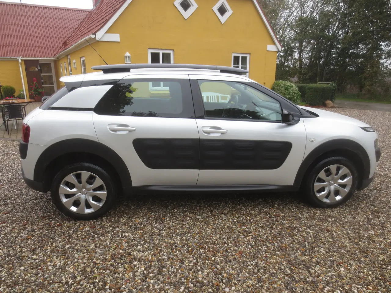 Billede 6 - Citroen C 4 Cactus 1.2 i Turbo År 15. 