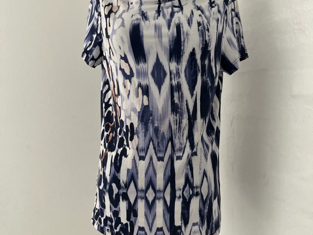 Billede 1 - T-shirt str.38