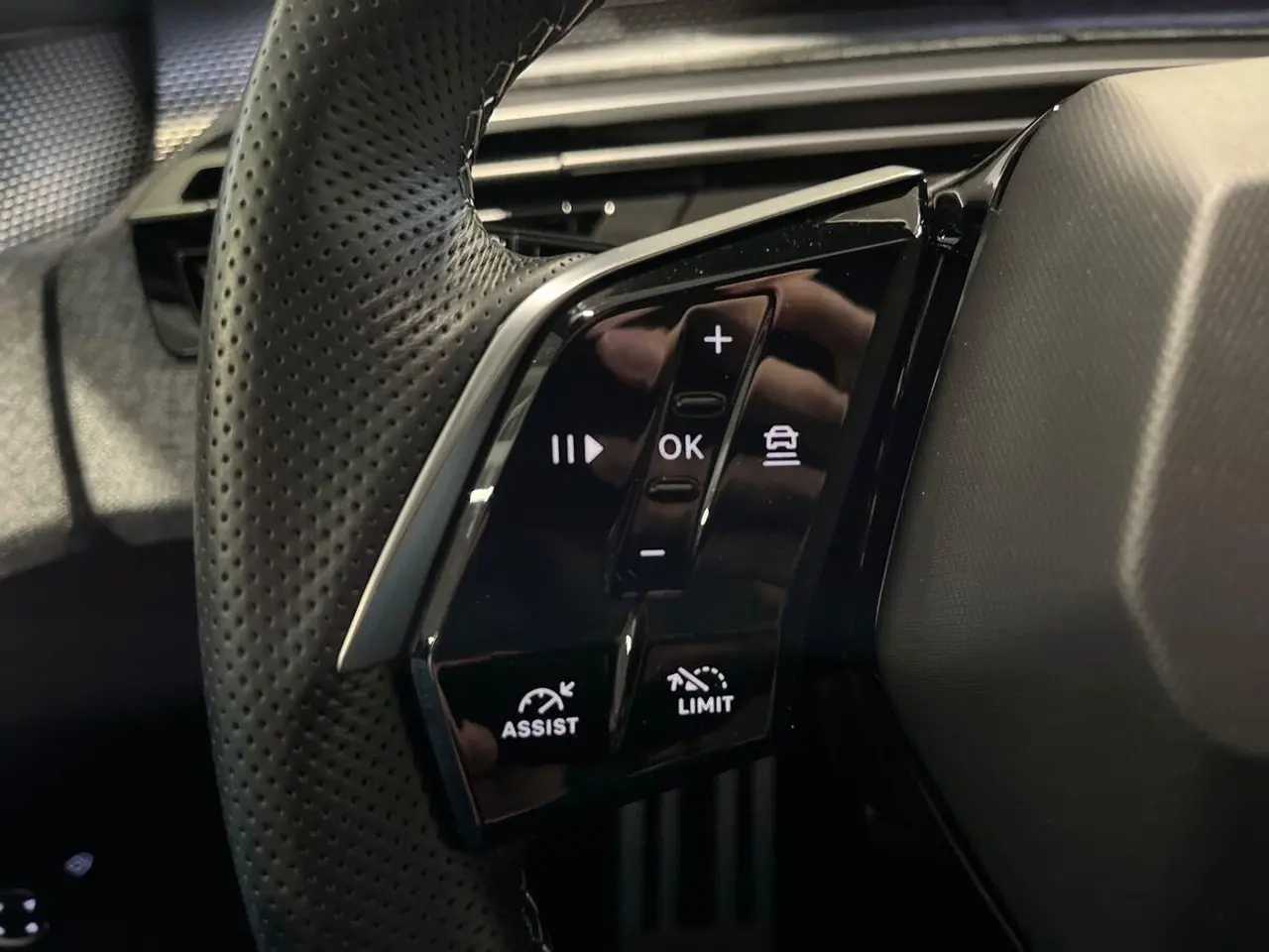 Billede 13 - Peugeot e-3008 77 GT