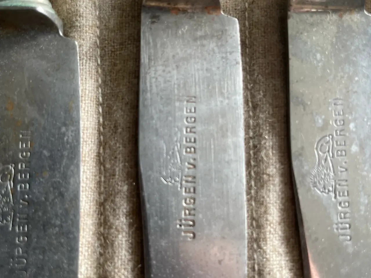 Billede 2 - Flotte rustikke gamle knive med benskaft