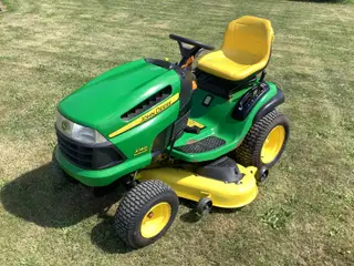 John Deere X140 Automatic.