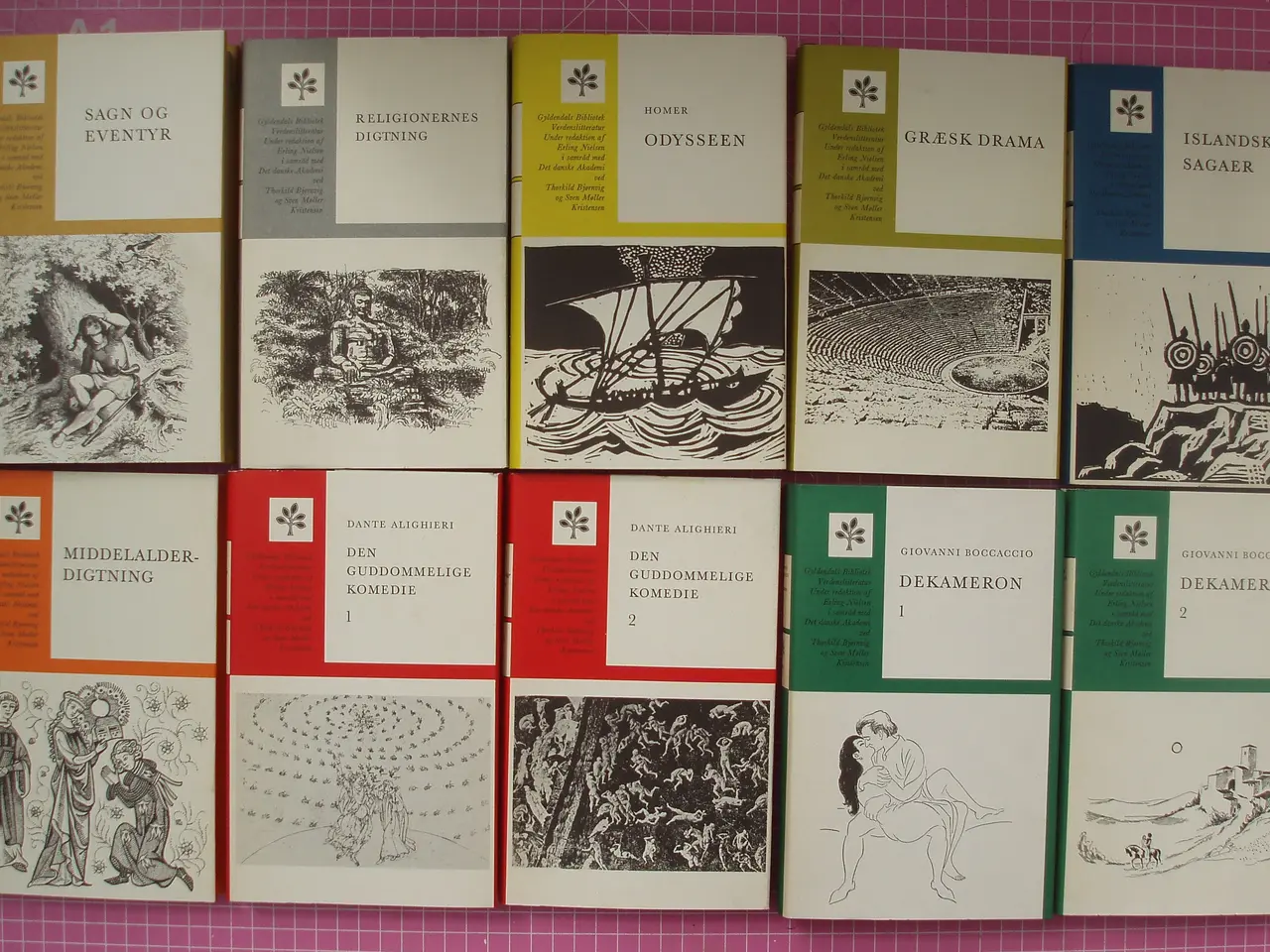 Billede 1 - Gyldendals Bibliotek Verdenslitteratur Hardback