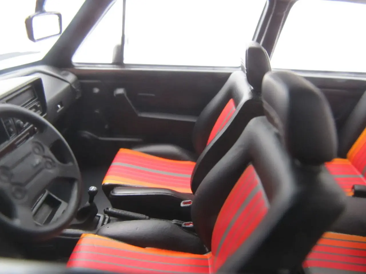 Billede 4 - 1983 VW Golf 1 GTI 16S 1:18 - Limited Edition
