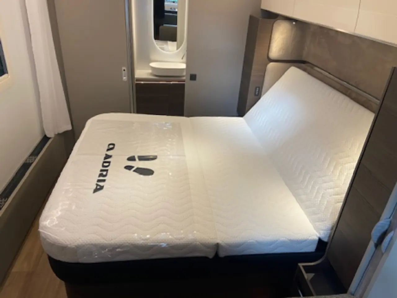 Billede 10 - Adria Alpina 663 HT TWIN