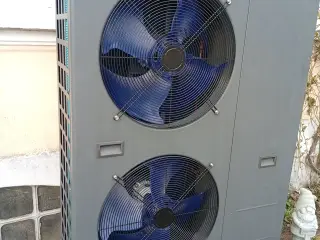 Jeg sælger min 32 kW monoblok inverter system r290