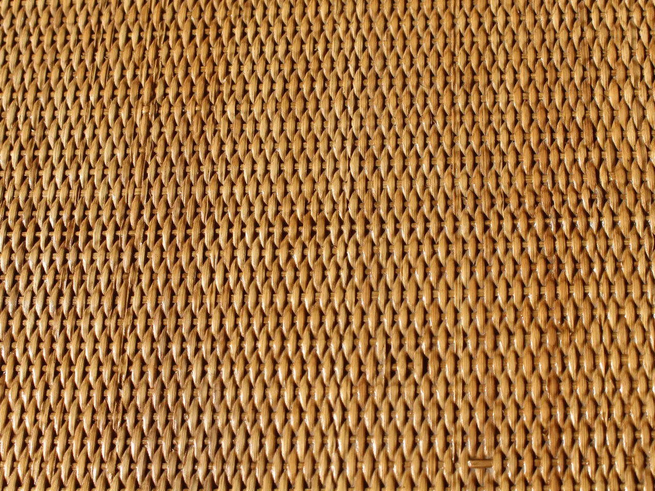 Billede 3 - Spisebord – stort ovalt rattan el. peddigrørbord.