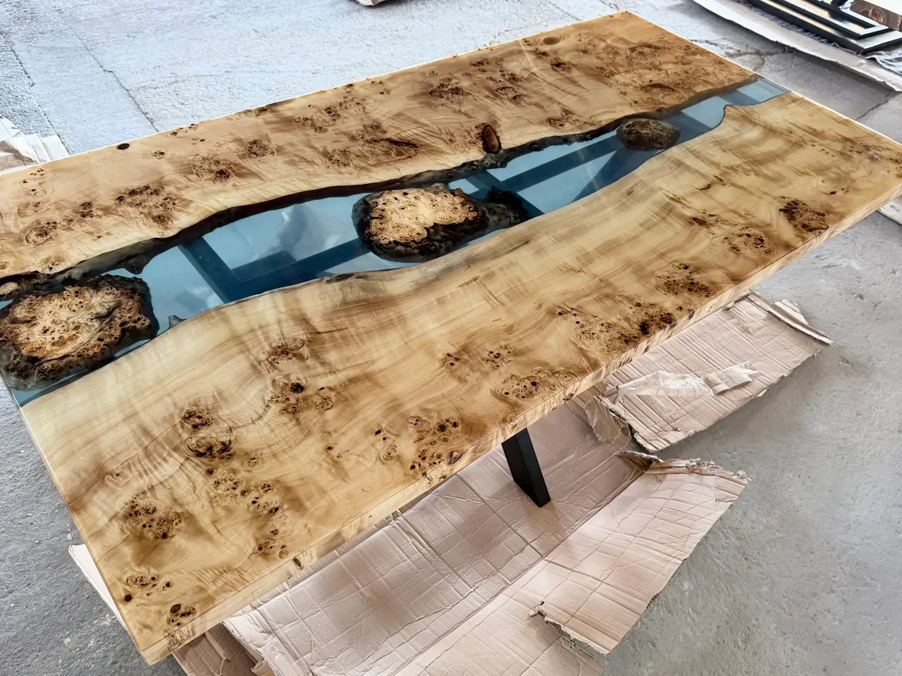 Billede 6 - Epoxy spisebord i poppeltræ med river
