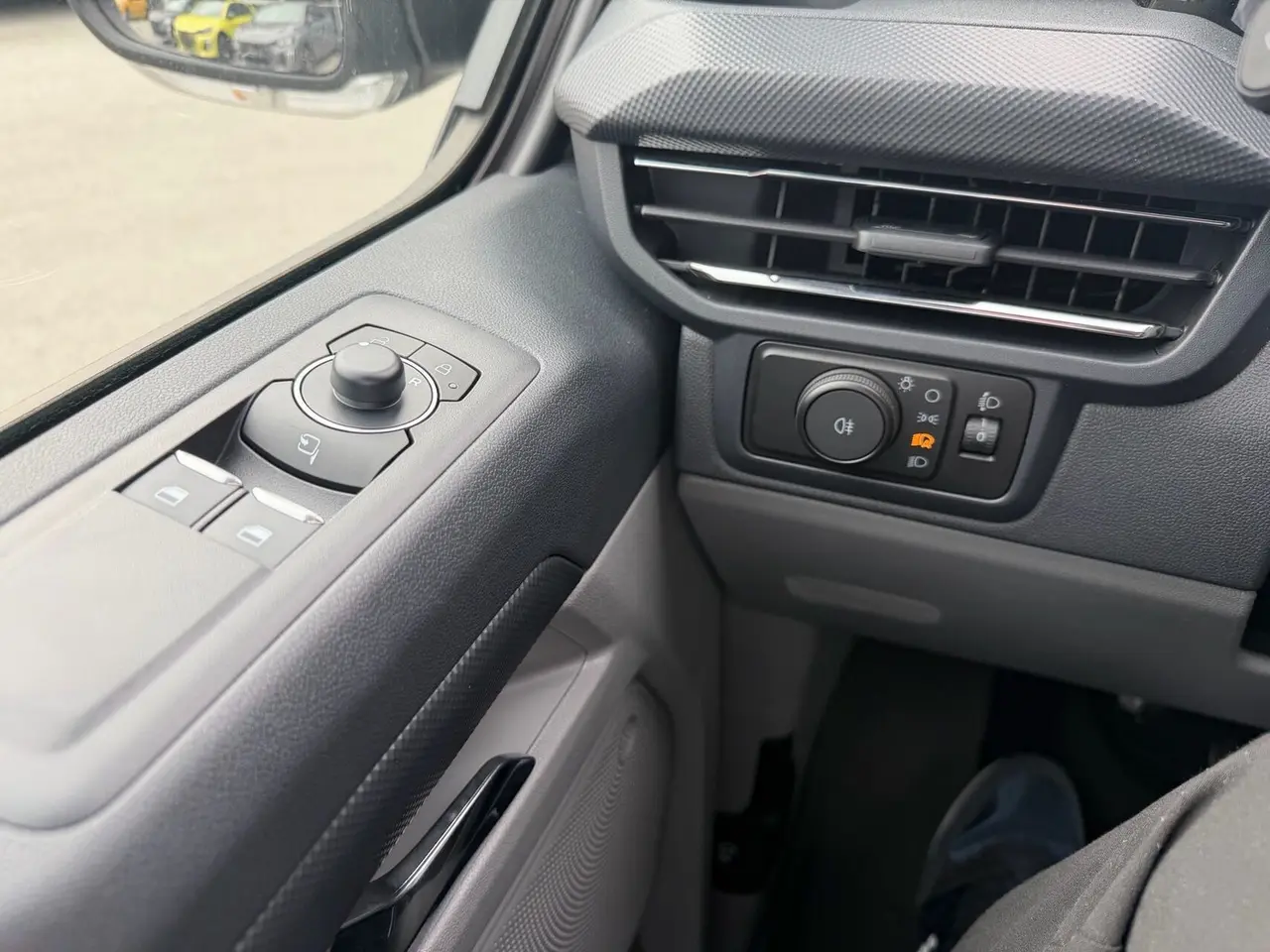 Billede 24 - Ford E-Transit Custom 340 L2 71 Limited