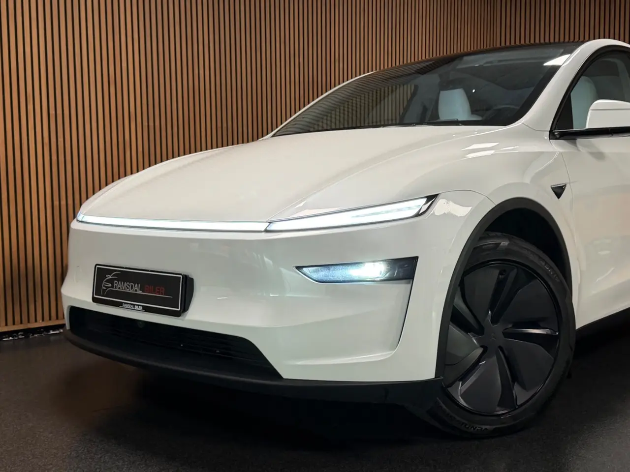 Billede 2 - Tesla Model Y Premium Long Range RWD