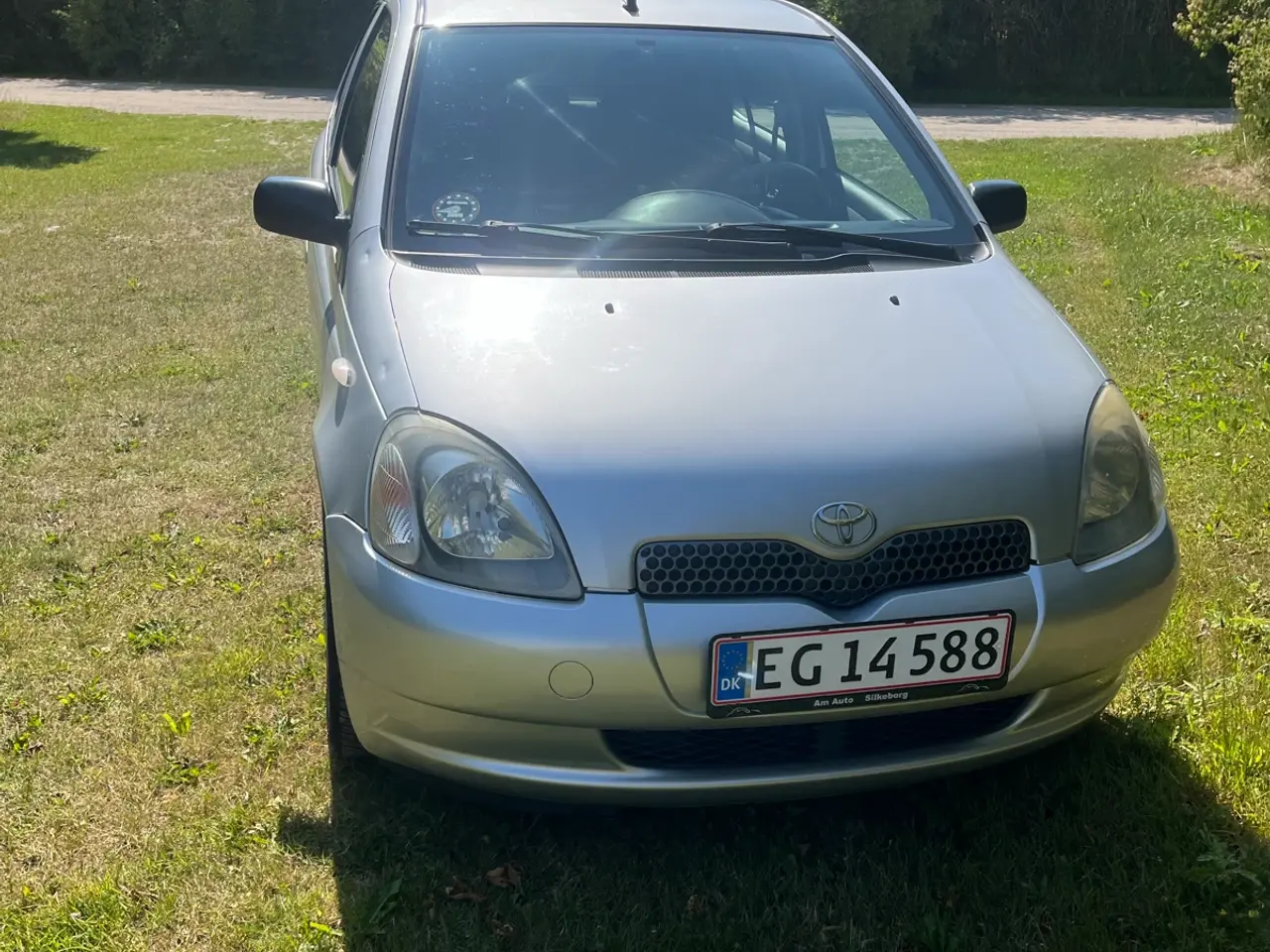 Billede 9 - Toyota Yaris 1,3 årgang 2002benzin kM 129.900