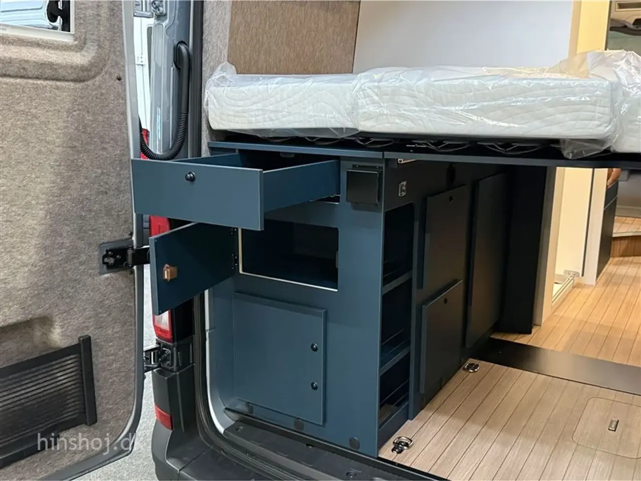 Billede 15 - 2026 - Eriba Car 600 Indium Grey Aut   Eriba Car 600 Indium Grey 2026 fra Hinshøj Caravan