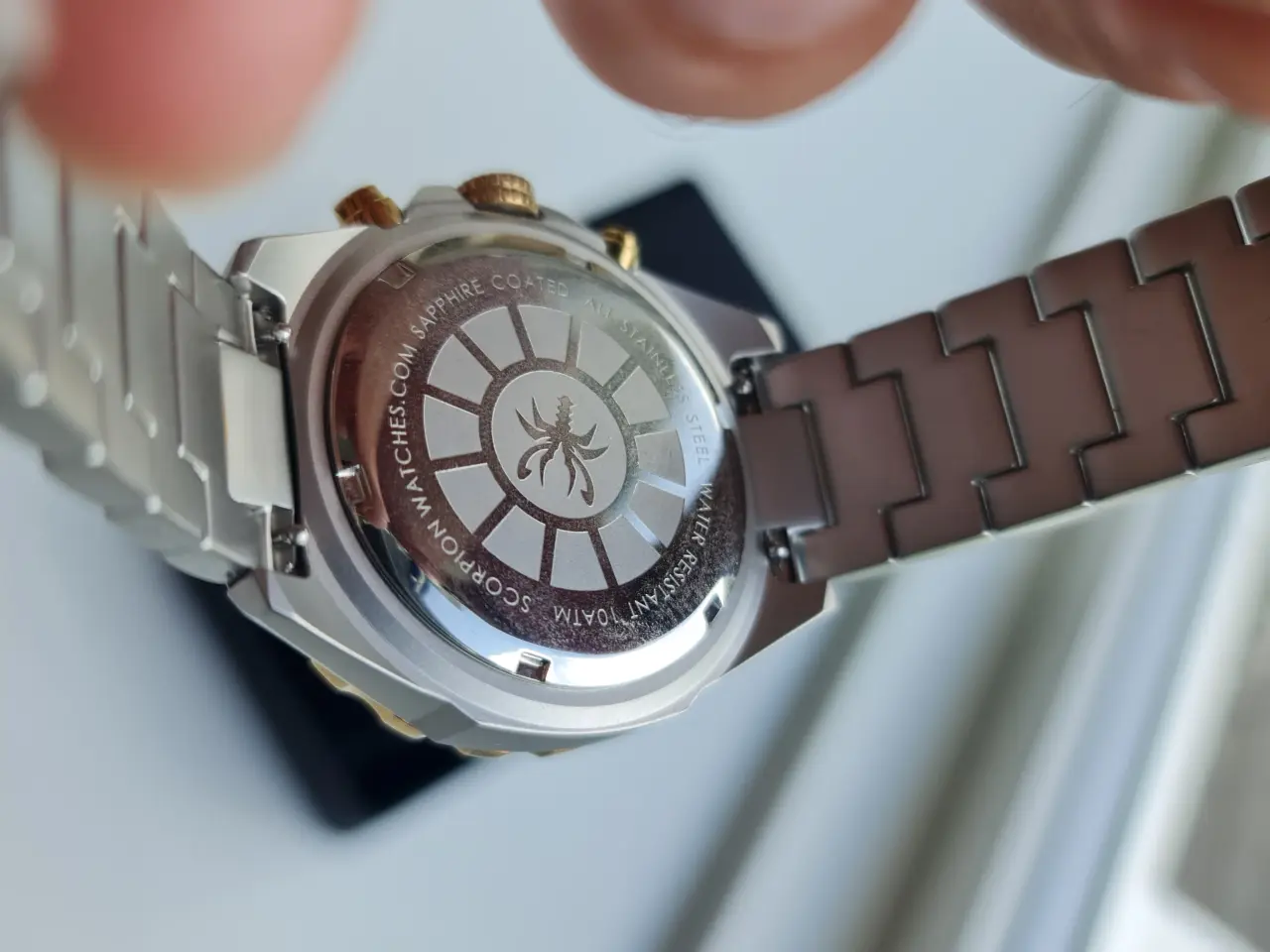 Billede 4 - Scorpion Chronograph Ur – Guld/Sølv – I Æske – Eks