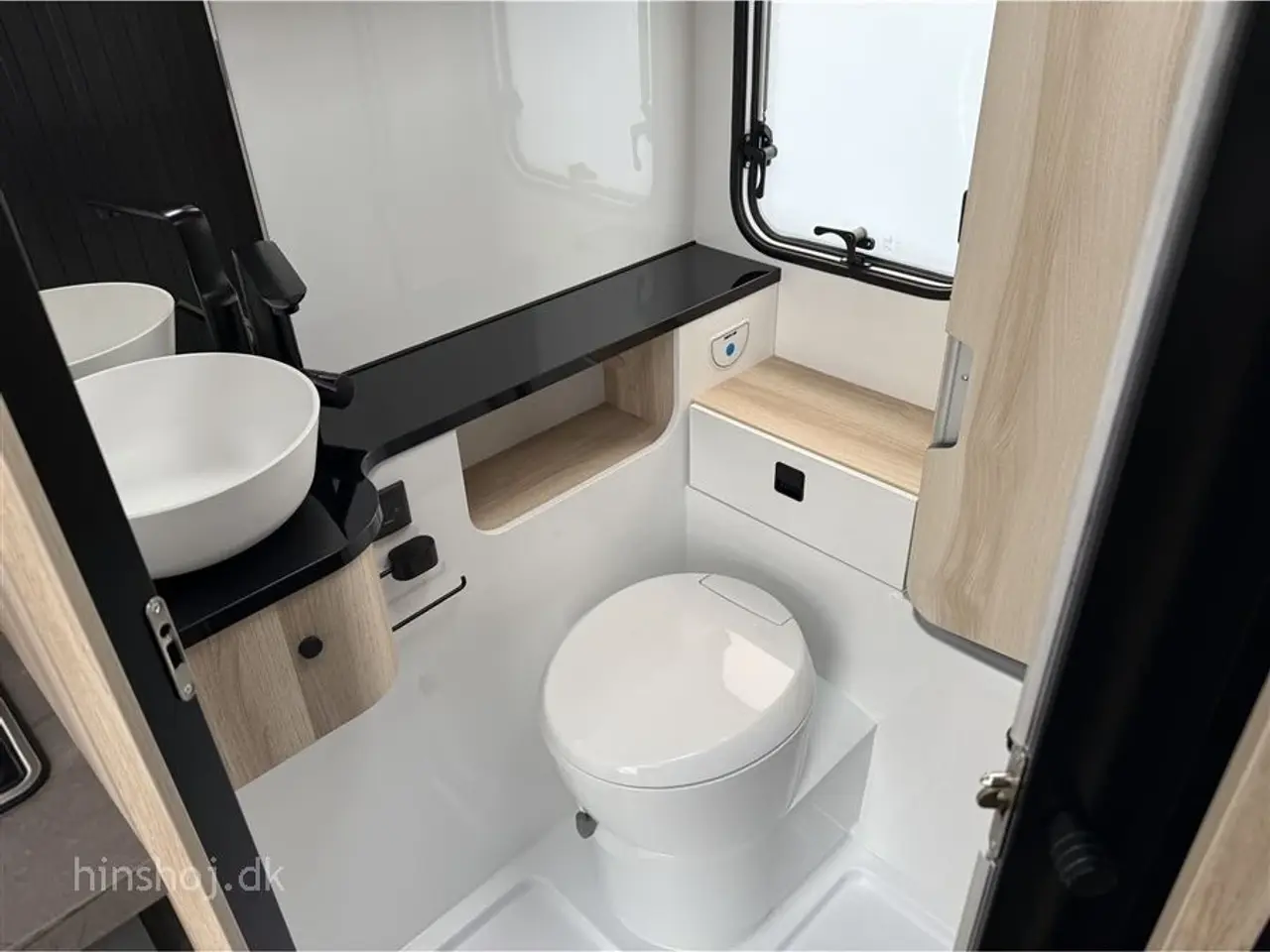 Billede 8 - 2026 - Hobby De Luxe 460 SFf 2026 Hobby De Luxe 460 SFf DK Line Se den hos Hinshøj Caravan A/S