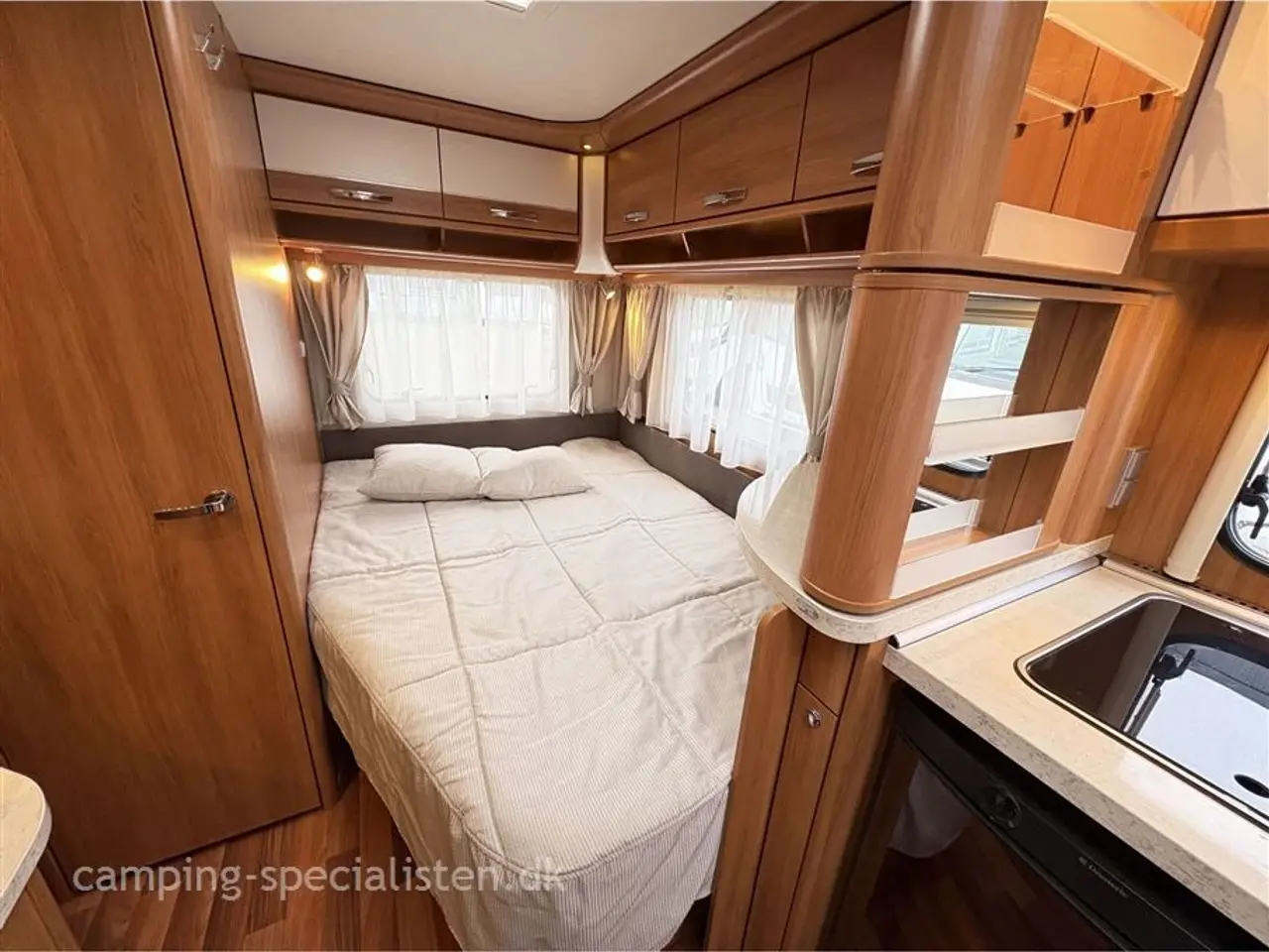Billede 9 - 2014 - Hymer Nova Luxus Line 465   Hymer Nova Luxusline 465 2014 - Se den nu hos Camping-Specialisten.dk
