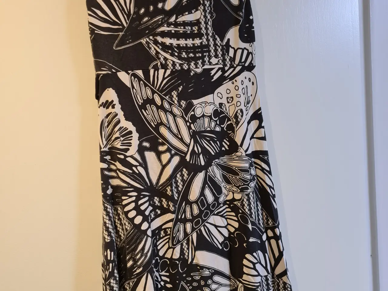Billede 2 - Super flot kjole str m/l