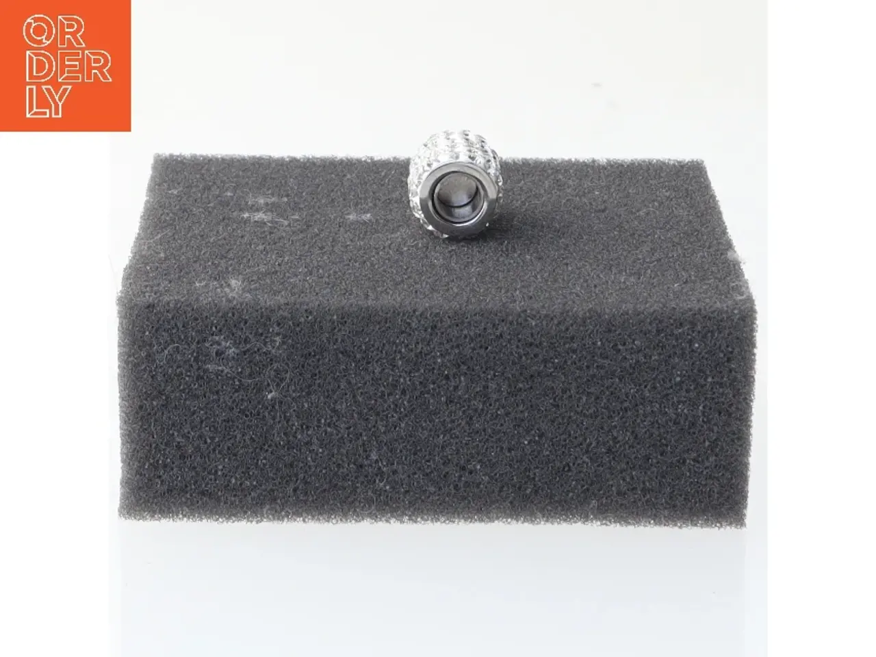 Billede 2 - Sølvfarvet glitrende charm perle (str. 1,5 cm)