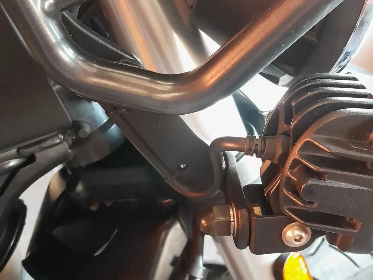 Billede 2 - V85Tt Extra lygte beslag
