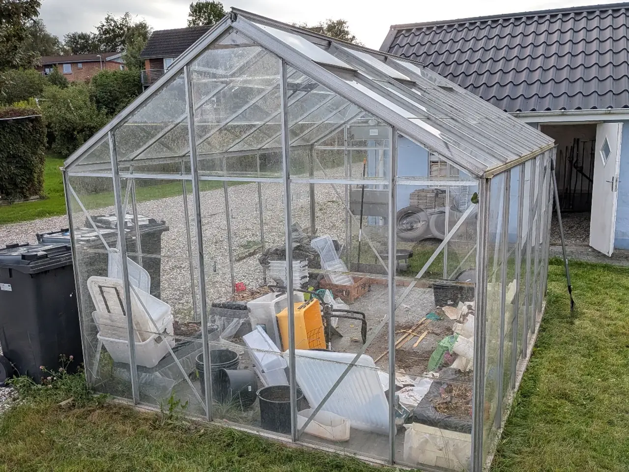 Billede 1 - Drivhus cirka 4x3 meter