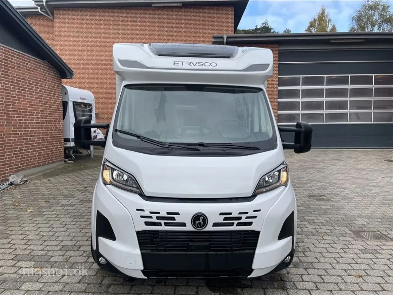 Billede 25 - 2025 - Etrusco T 7400 SB Aut Etrusco By Hymer – Italiensk Kvalitet og Komfort fra Hinshøj Caravan
