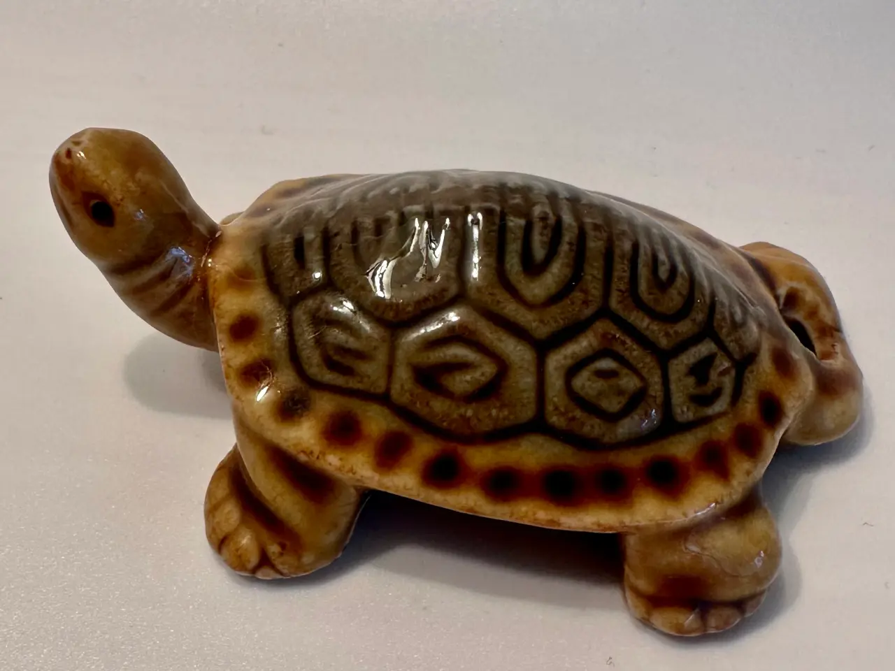 Billede 3 - Miniature ældre figurer og konkylie sælges