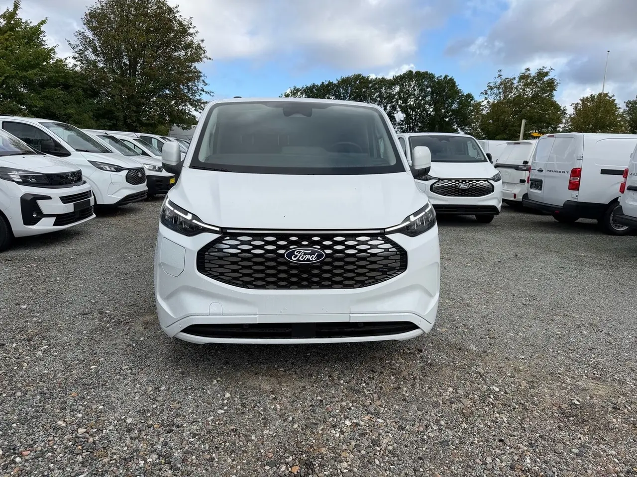 Billede 2 - Ford E-Transit Custom 320 L1 64 Limited