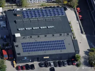 Driftsklar erhvervsejendom med stærke produktionsfaciliteter