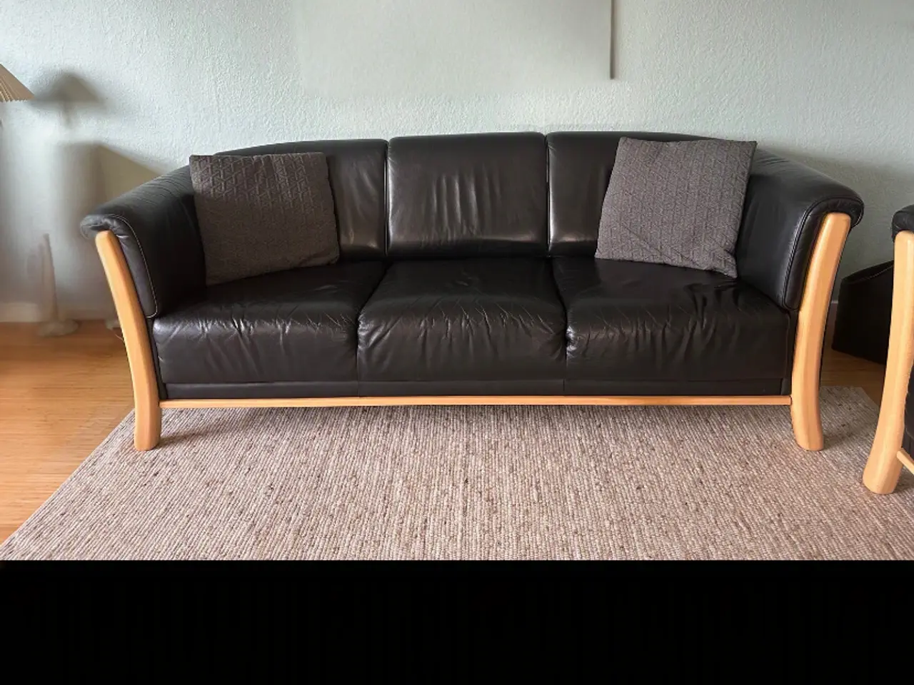 Billede 2 - PRÆSENTABELT SOFAGRUPPE EN 2- OG 3 PERSONERS SOFA