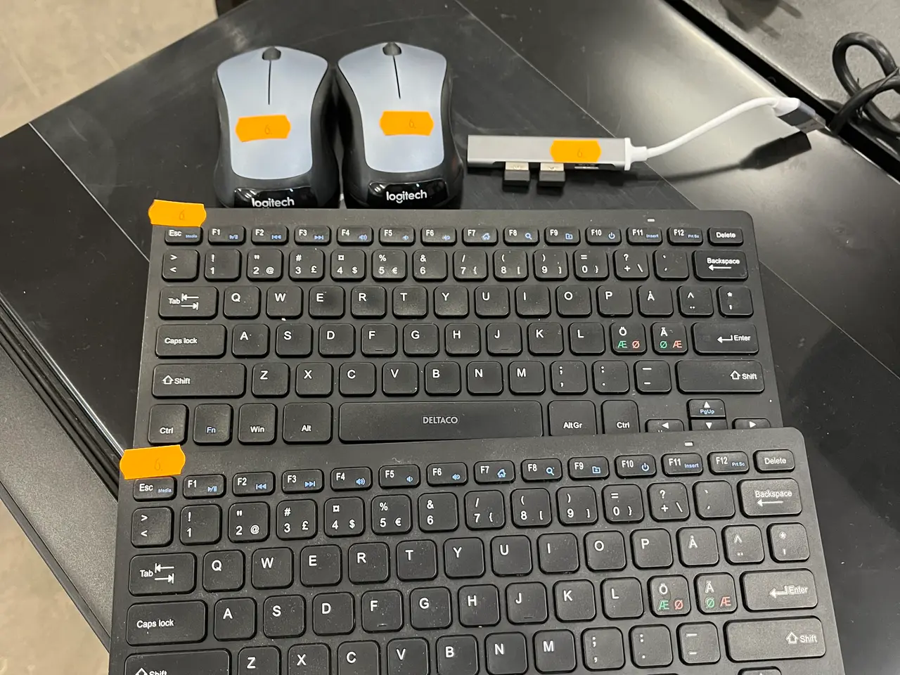 Billede 1 - 2 Stk. tastatur & Mus LOGITECH & DELTACO M310 &TB-632