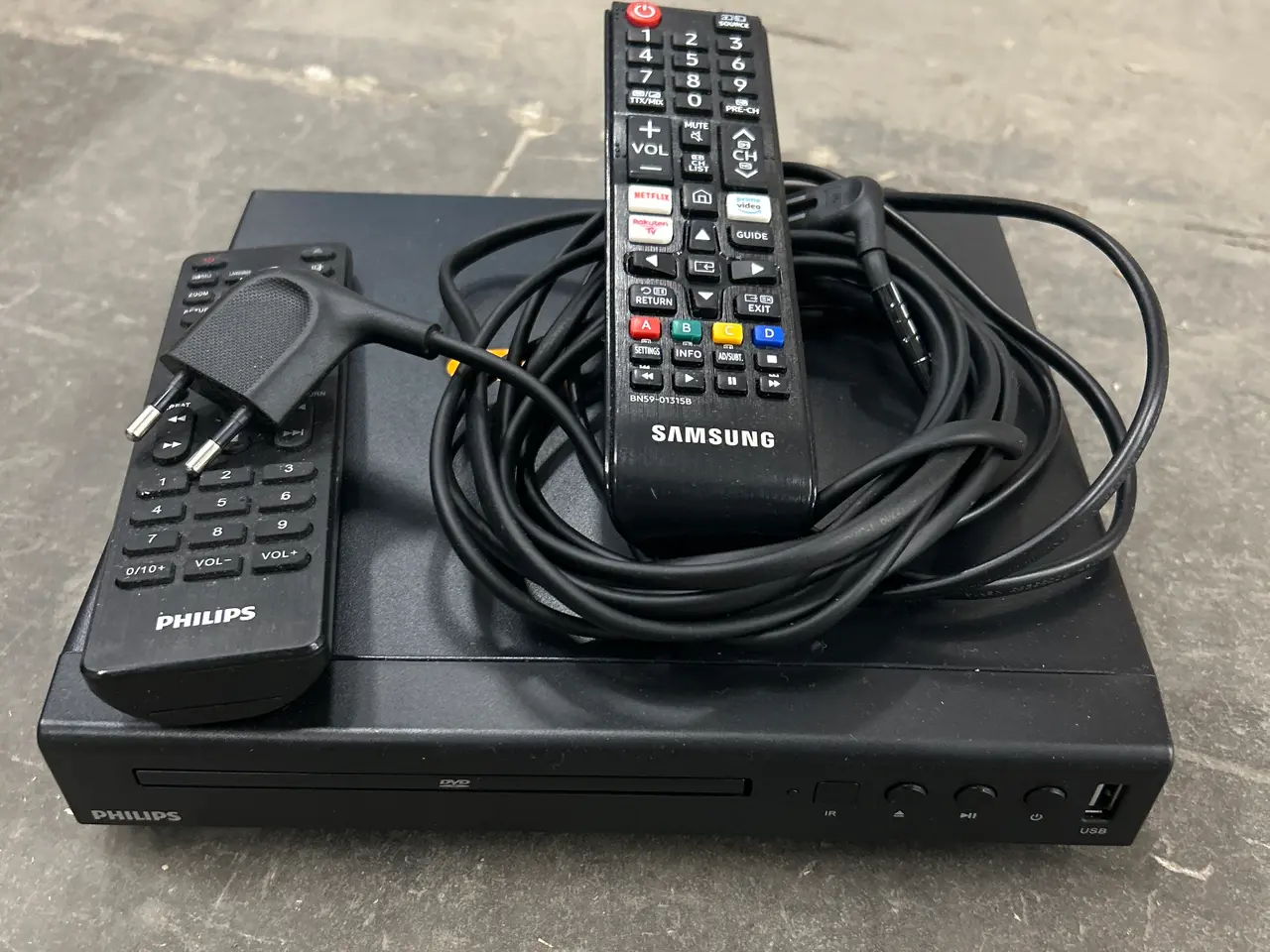 Billede 5 - Fjernsyn SAMSUNG 75” & dvd afspiller (LÆS BESKRIVELSE)