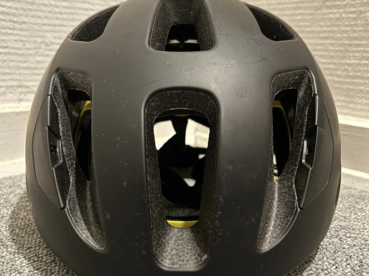 Billede 4 - Super lækker professionel Trek Solstice MIPS hjelm