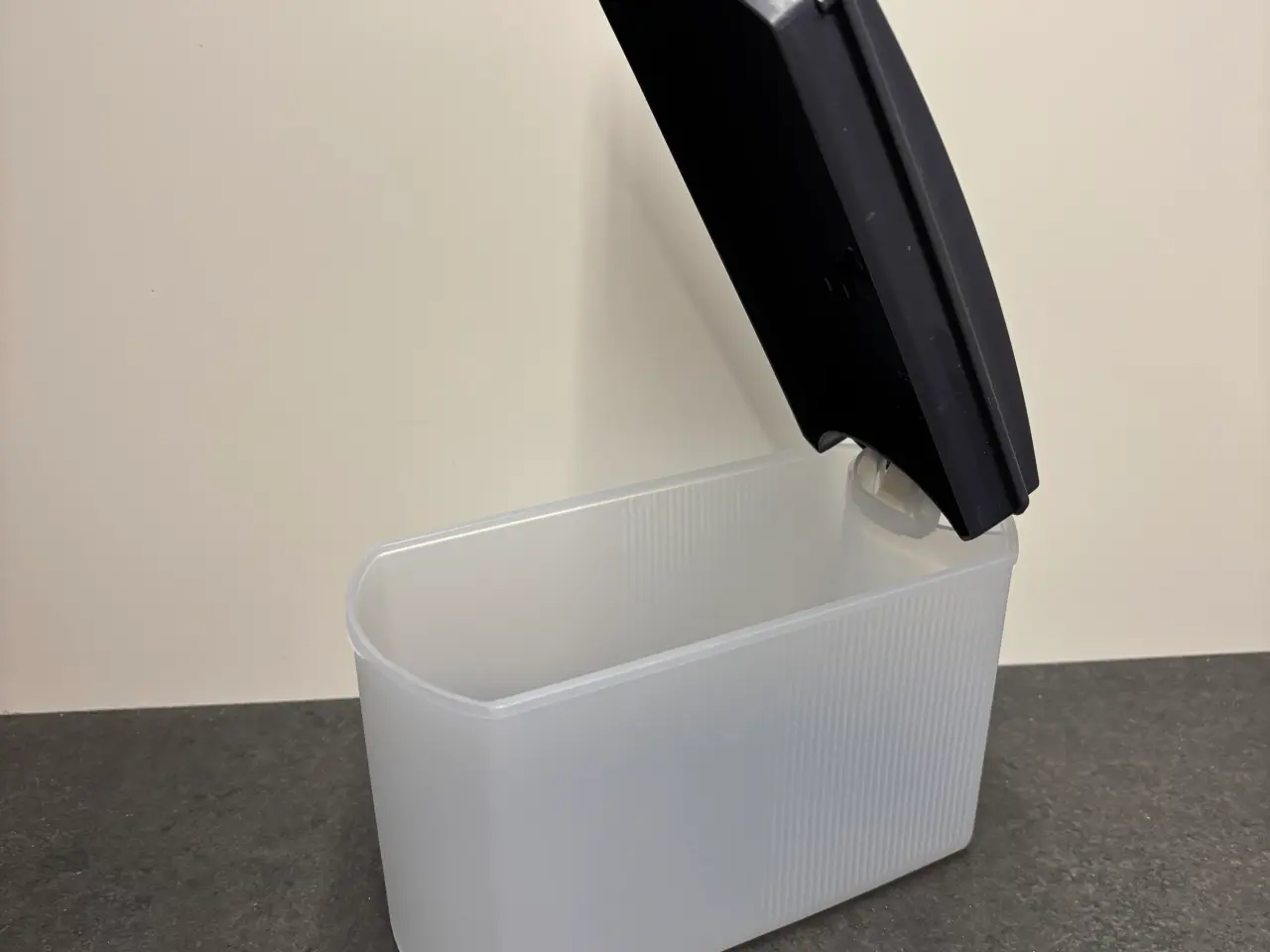 Billede 2 - Tupperware beholder