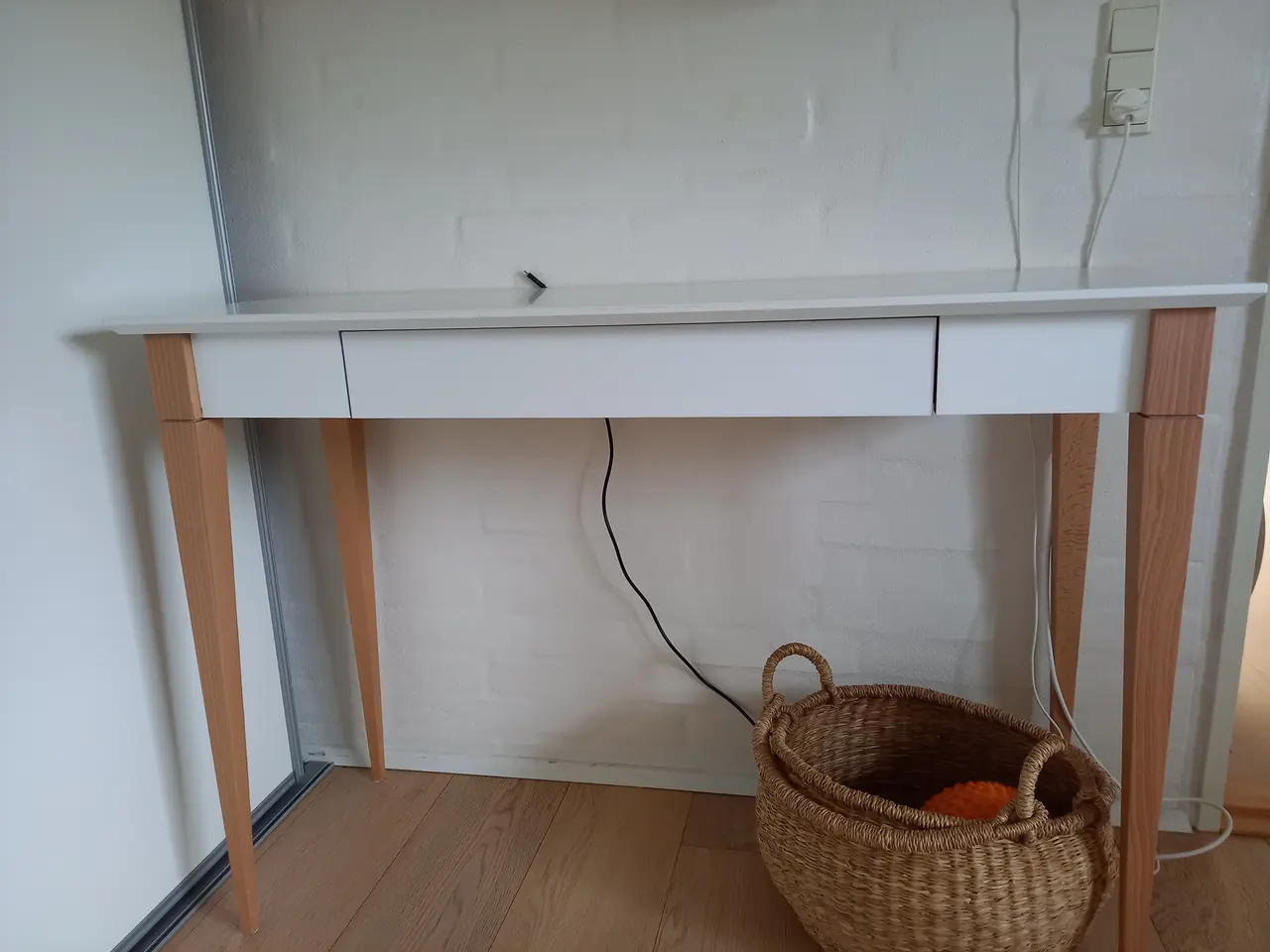 Billede 2 - MIMO Skrivebord 105x40cm - Hvid