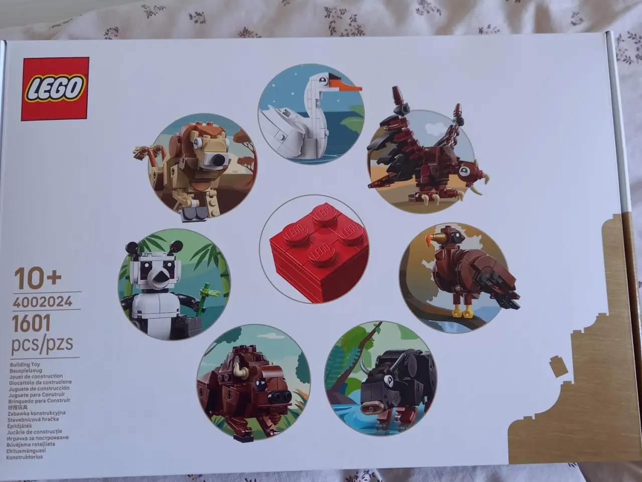 Billede 1 - Lego specialæske årsæske
