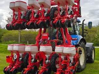 Maschio Gaspardo MANTA ISOTRONIC 12-75 XL inkl. fabriksny fronttank