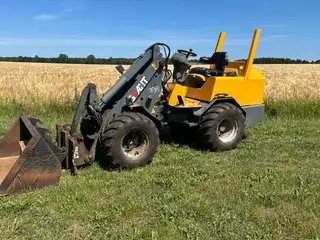 Giant V451