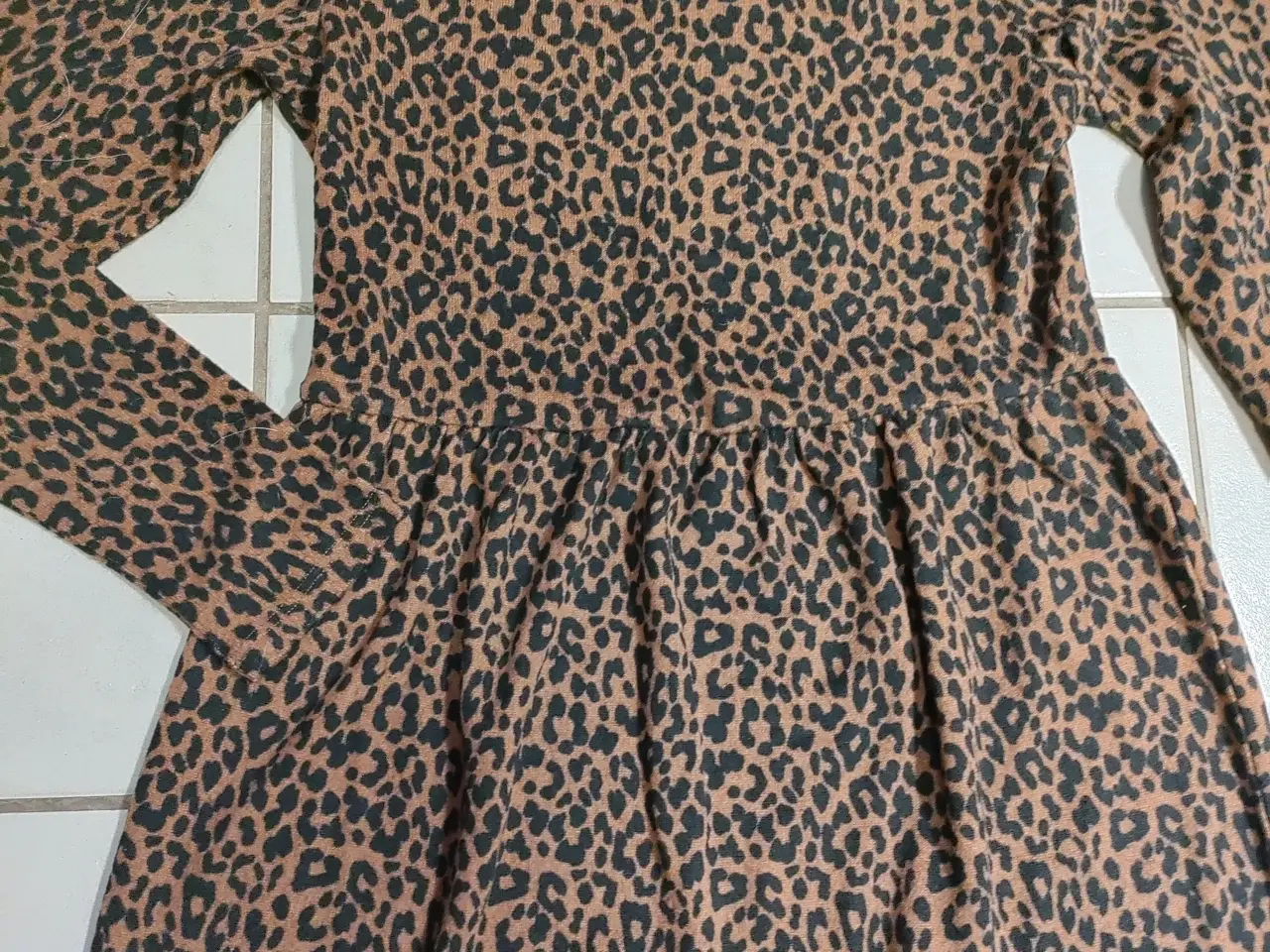 Billede 3 - Leopard Kjole Ny