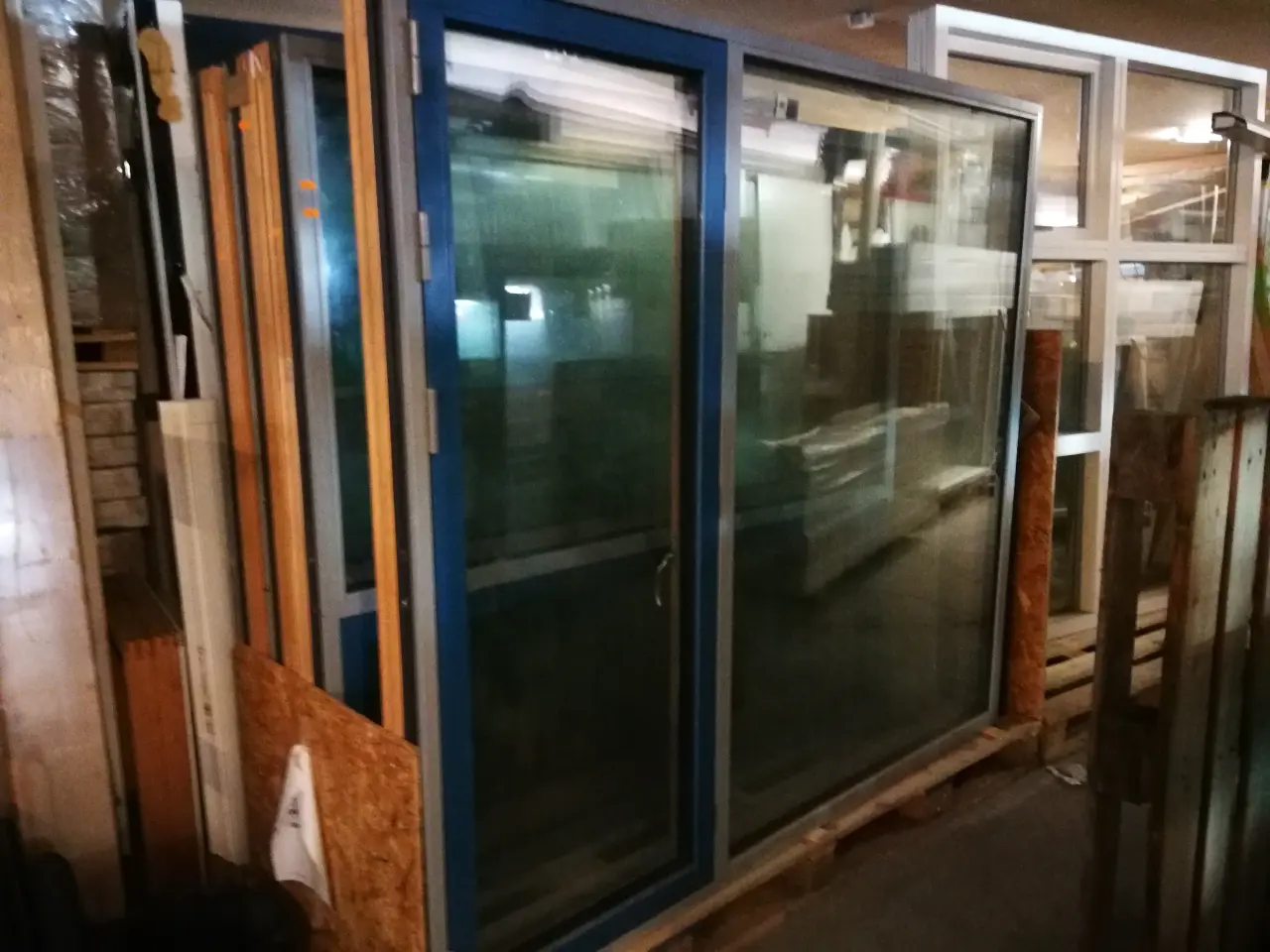 Billede 1 - 4 NYE STORE TRÆ/ALU 167/194x172,5
