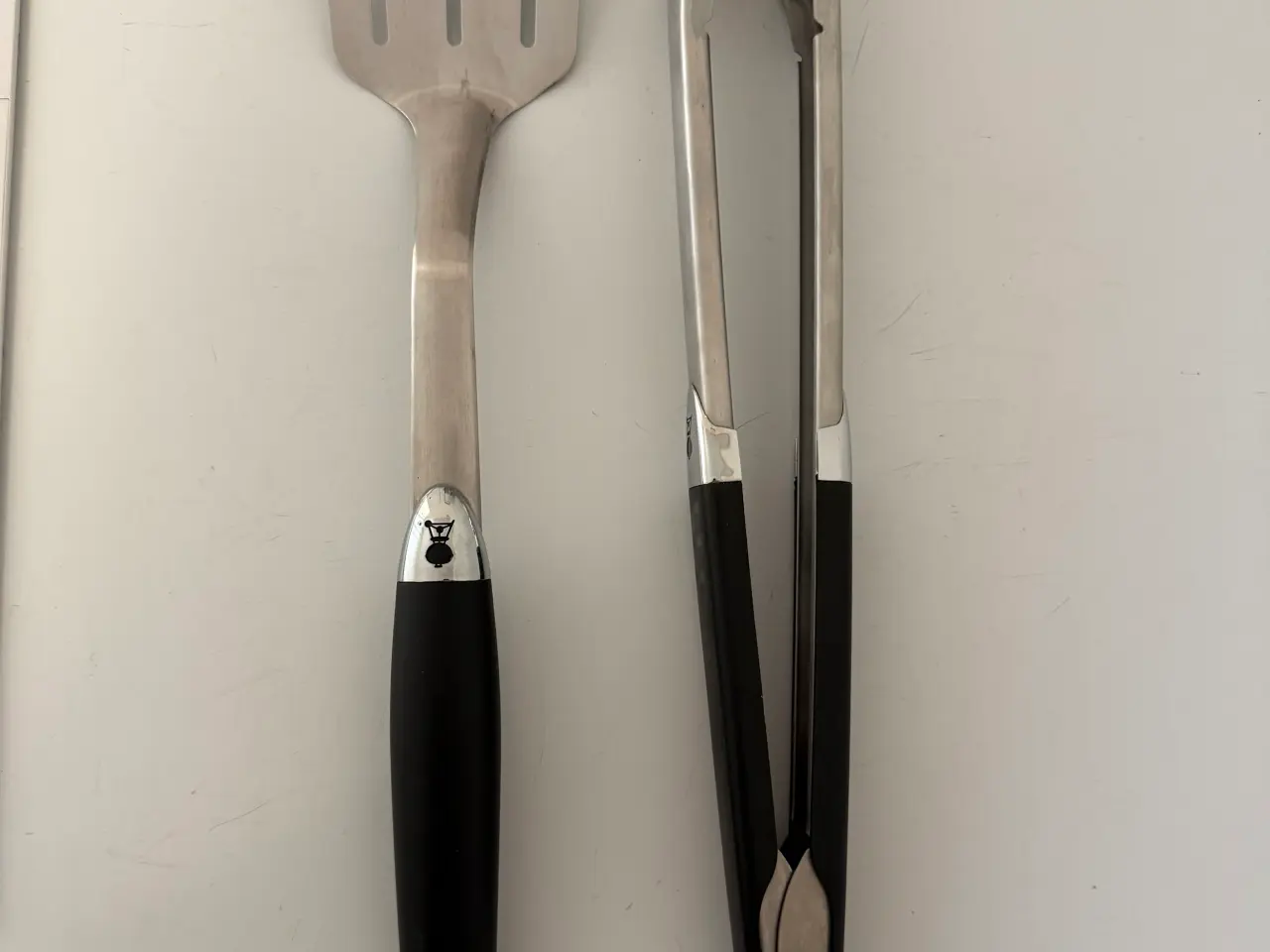 Billede 2 - Weber Grillredskaber Spatel og Tang med sorte hånd